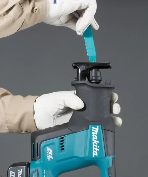 MAKITA aku sabljasta pila DJR188Z (1)