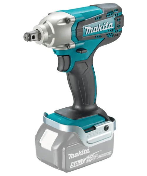 Makita DTW190Z aku udarni odvijač prikazan s baterijom i ergonomski oblikovanom ručkom.