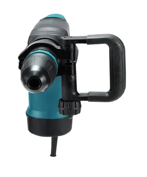 Makita HM1111C udarni čekić s crnim i plavim dizajnom, prikazan s bočne strane.