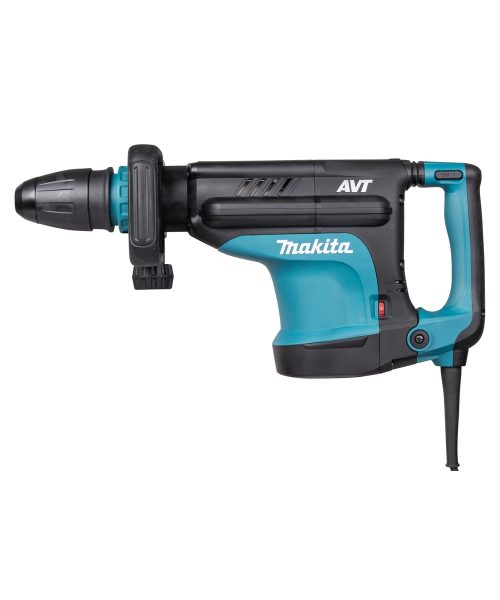 Makita HM1213C udarni čekić s crnom i plavom bojom, prikazan s prednje strane.