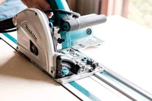 MAKITA pila s upuštanjem SP6000J + kovčeg