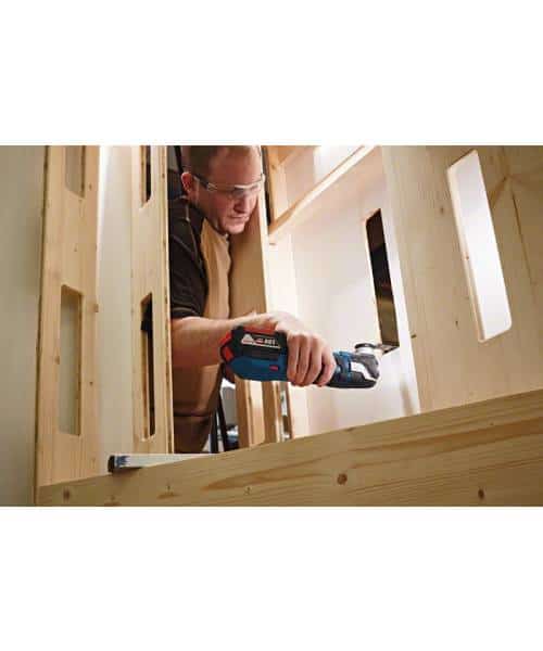 BOSCH aku višenamjenski alat GOP 18V-28 2xAku 18V 2,0Ah + L-BOXX