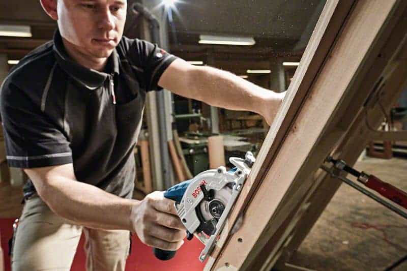 BOSCH aku ručna kružna pila GKS 12V-26
