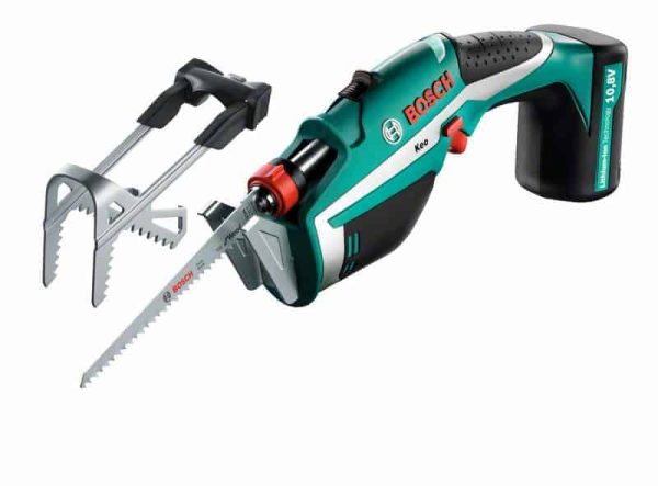 BOSCH KEO aku vrtna pila s nastavkom za rezanje grana, prikazana na bijeloj pozadini.
