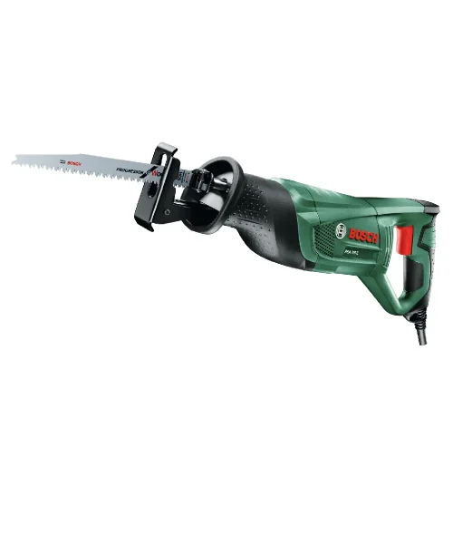 Bosch PSA 700 E sabljasta pila s tri dodatna lista za rezanje drva i plastike.