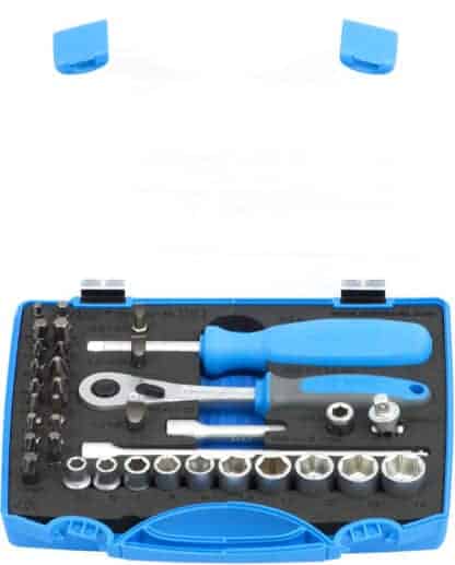 UNIOR set nasadnih dvanaeterokutnih ključeva i pribora 1/4″ u metalnoj kutiji 4-13/16