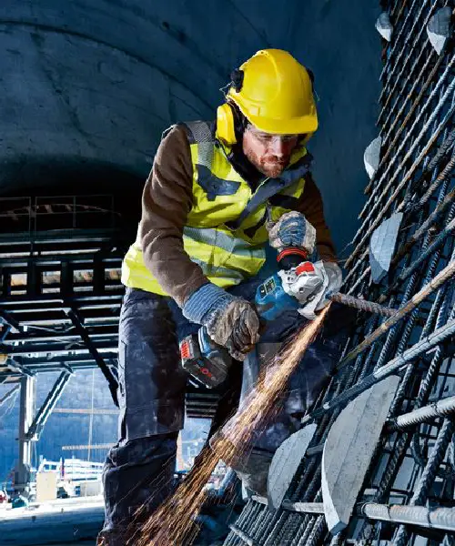 BOSCH aku kutna brusilica GWX 18V-15 SC + L-BOXX