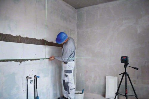 BOSCH križni laserski nivelir GCL 2-50 G + BT 150