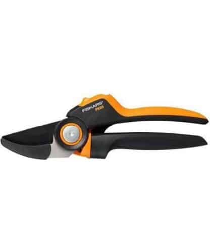 FISKARS vrtne škare mimoilazne 215 mm PowerGear PX93