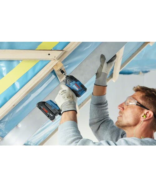 BOSCH aku udarni stezač GDR 18V-200 C 2xAku 18V ProCORE 4,0Ah + L-BOXX