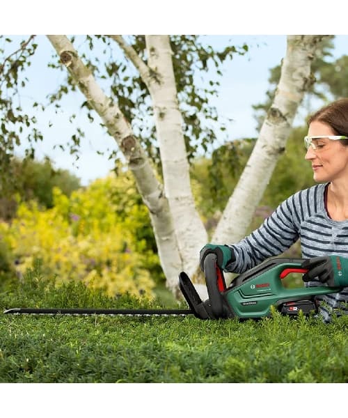 BOSCH aku škare za živicu UniversalHedgeCut 18V-55 1xAku 18V 2,5Ah