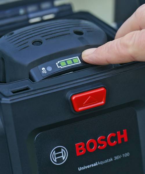 BOSCH aku visokotlačni perač UniversalAquatak 36V-100 1xAku 36V 4,0Ah