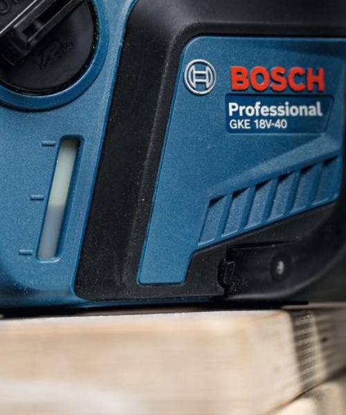 BOSCH aku lančana pila GKE 18V-40