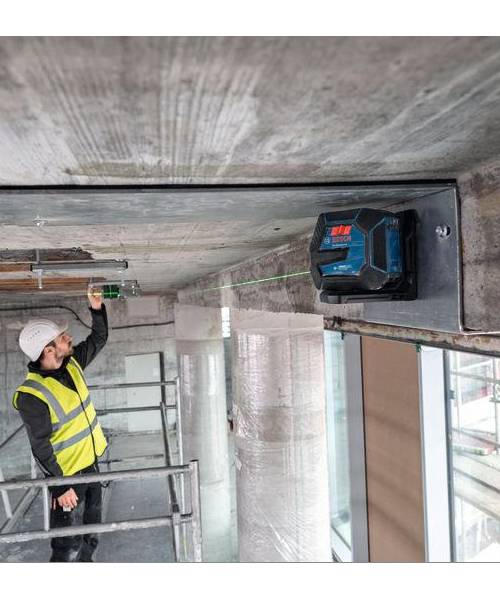 BOSCH križni laserski nivelir GLL 20-22 G