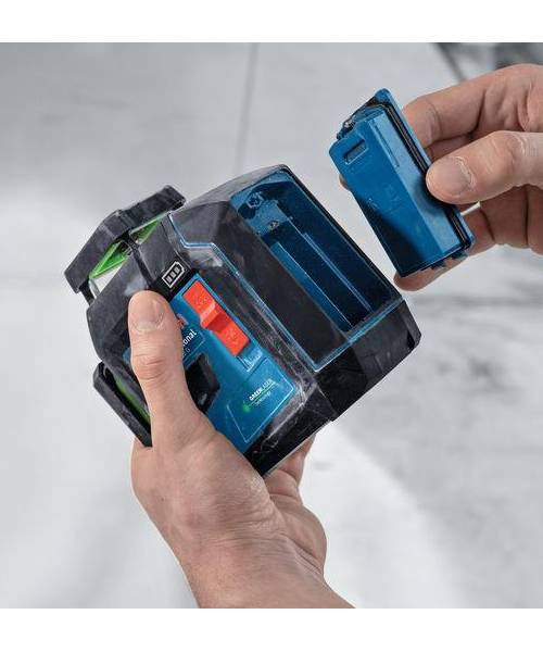 BOSCH križni laserski nivelir + 1xAku BA 3,7V 3.0Ah XL + kovčeg