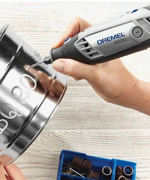Dremel višenamjenski alat 3000 + 5 dijelni set pribora
