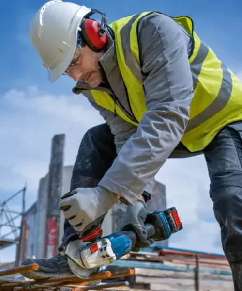 BOSCH aku kutna brusilica GWS 18V-15 P