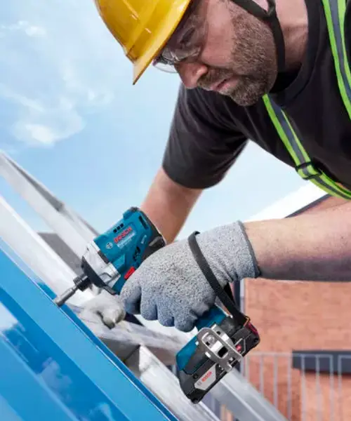 BOSCH aku udarni stezač GDR 18V-215 + L-BOXX