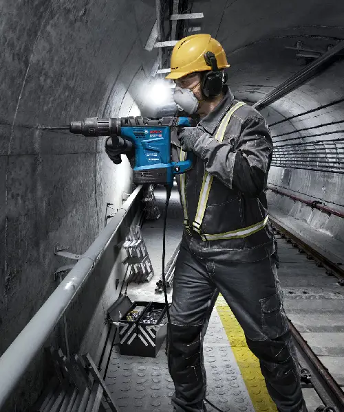 BOSCH bušaći čekić GBH 6-42 C