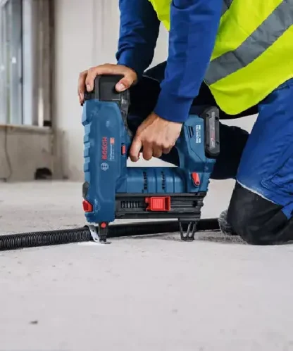 BOSCH aku pištolj za čavle za beton GNB 18V-40 + XL-BOXX