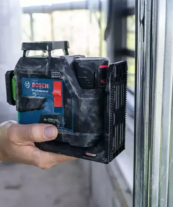 BOSCH laserski nivelir GLL 12V-100-33 CG + 1xAku 12V 2,0Ah + L-BOXX