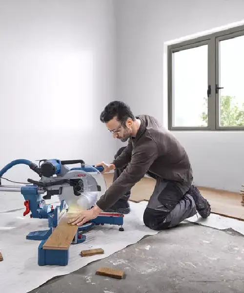 BOSCH potezno-nagibna pila GCM 340-305 D