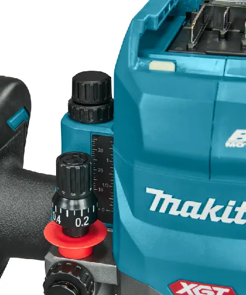 MAKITA aku glodalica RP001GZ