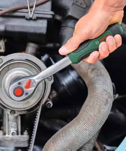 BOSCH 25-dijelni set nasadnih ključeva i pribora 1/2″ + kovčeg