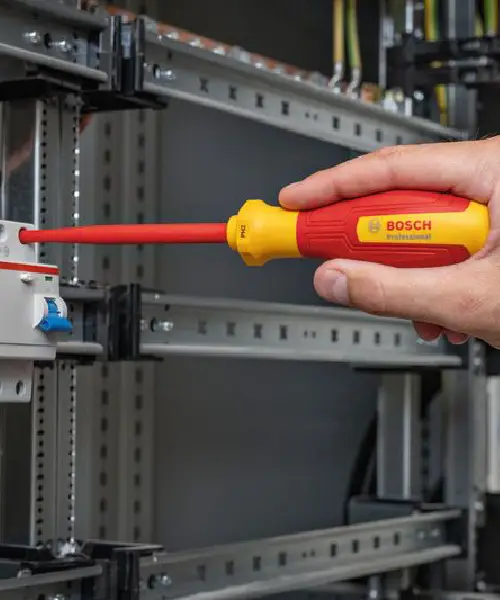 BOSCH 7-dijelni set izvijača SL/PH VDE
