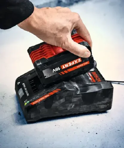 BOSCH brzi punjač Expert EXAL18V-160
