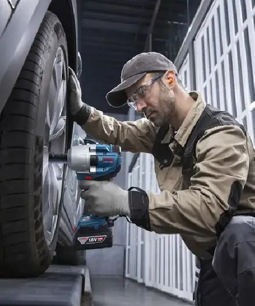 BOSCH aku udarni stezač GDS 18V-780