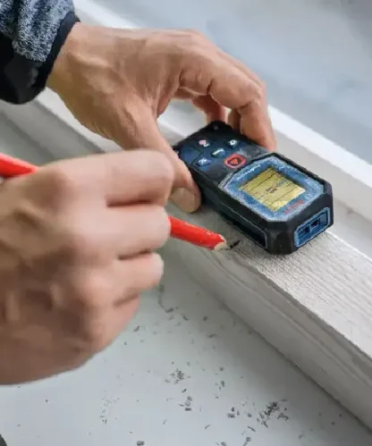 BOSCH digitalni laserski daljinomjer GLM 40-31