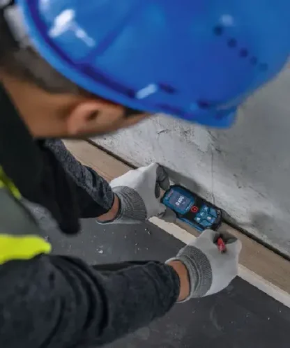 BOSCH digitalni laserski daljinomjer GLM 40-31