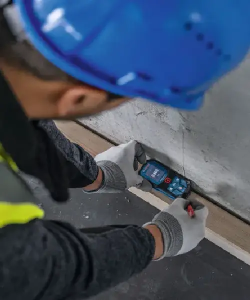 BOSCH digitalni laserski daljinomjer GLM 40-31