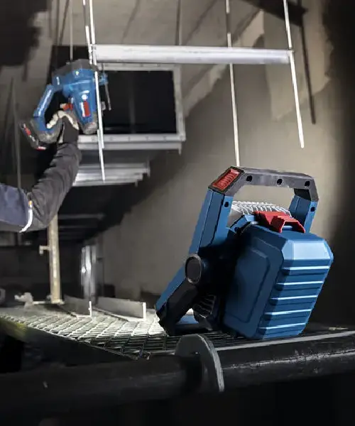 BOSCH aku svjetiljka GLI18V-3000