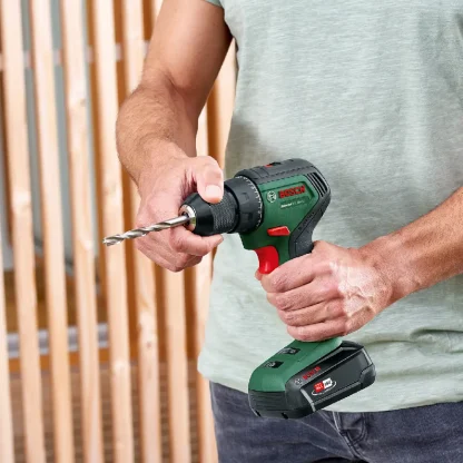 BOSCH aku bušilica-izvijač UniversalDrill 18V-60 1xAku 18V 2,0Ah + kovčeg
