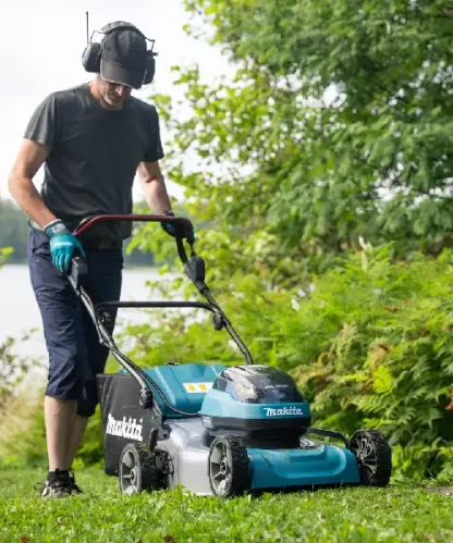 MAKITA aku kosilica DLM466 (9)