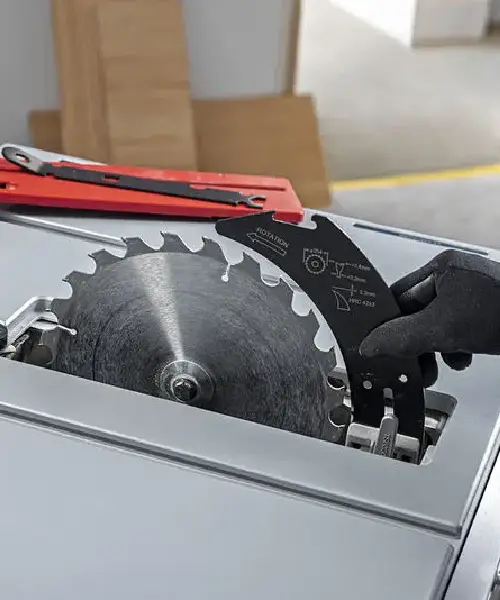 BOSCH stolna pila GTS100-254 (3)