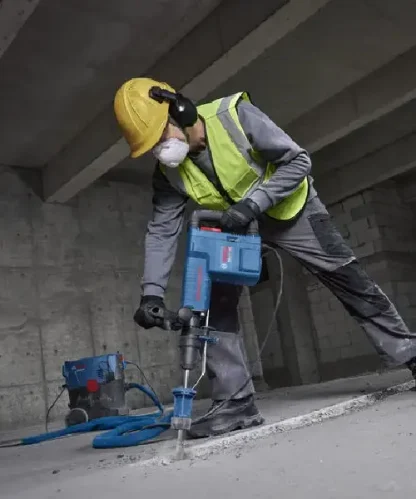 BOSCH udarni čekić GSH11EV + kovčeg (7)