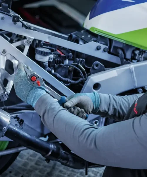 BOSCH 89-dijelni kombinirani komplet ručnog alata