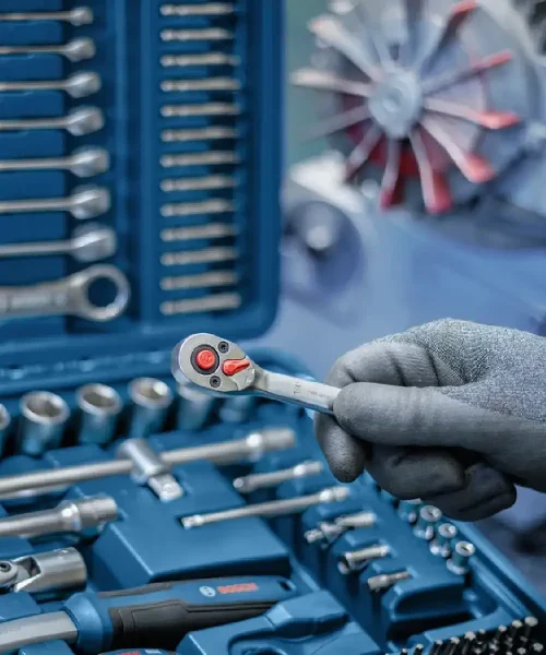 BOSCH 89-dijelni kombinirani komplet ručnog alata
