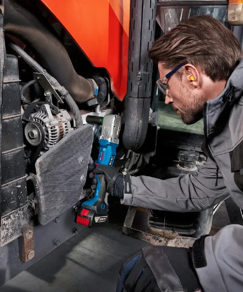 BOSCH aku kutni udarni odvijač PRO GRS18V-330 2xAku 18V 4,0Ah + L-BOXX