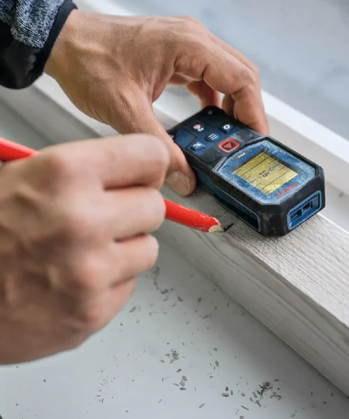 BOSCH digitalni laserski daljinomjer PRO GLM60-31