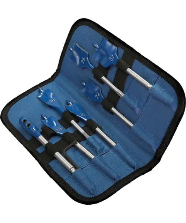 Bosch set plosnatih svrdla EXPERT Self Cut Speed 16-32 mm s produžetkom u plavom uređaju.