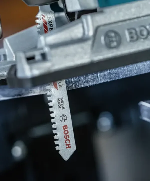 Bosch T155HHM Tough Metal segmenata pila s oznakom HSS i Bosch logo.