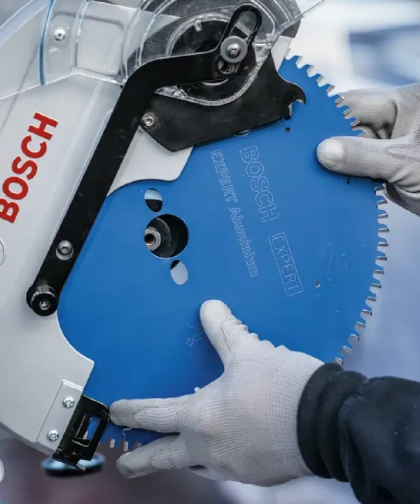 Bosch alat za aluminijsku pilu EXPERT Aluminium 210-315 mm s plavim cirkularnim rezacem.