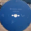 BOSCH list za potezno-nagibnu pilu za drvo EXPERT Wood 210-315 mm Kružna pila Bosch Expert Wood za rezanje drva, 210-315 mm, plava boja.