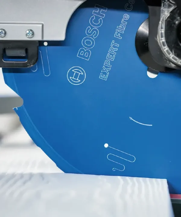 BOSCH EXPERT Fibre Cement pila za rezanje vlaknocementnih ploča.