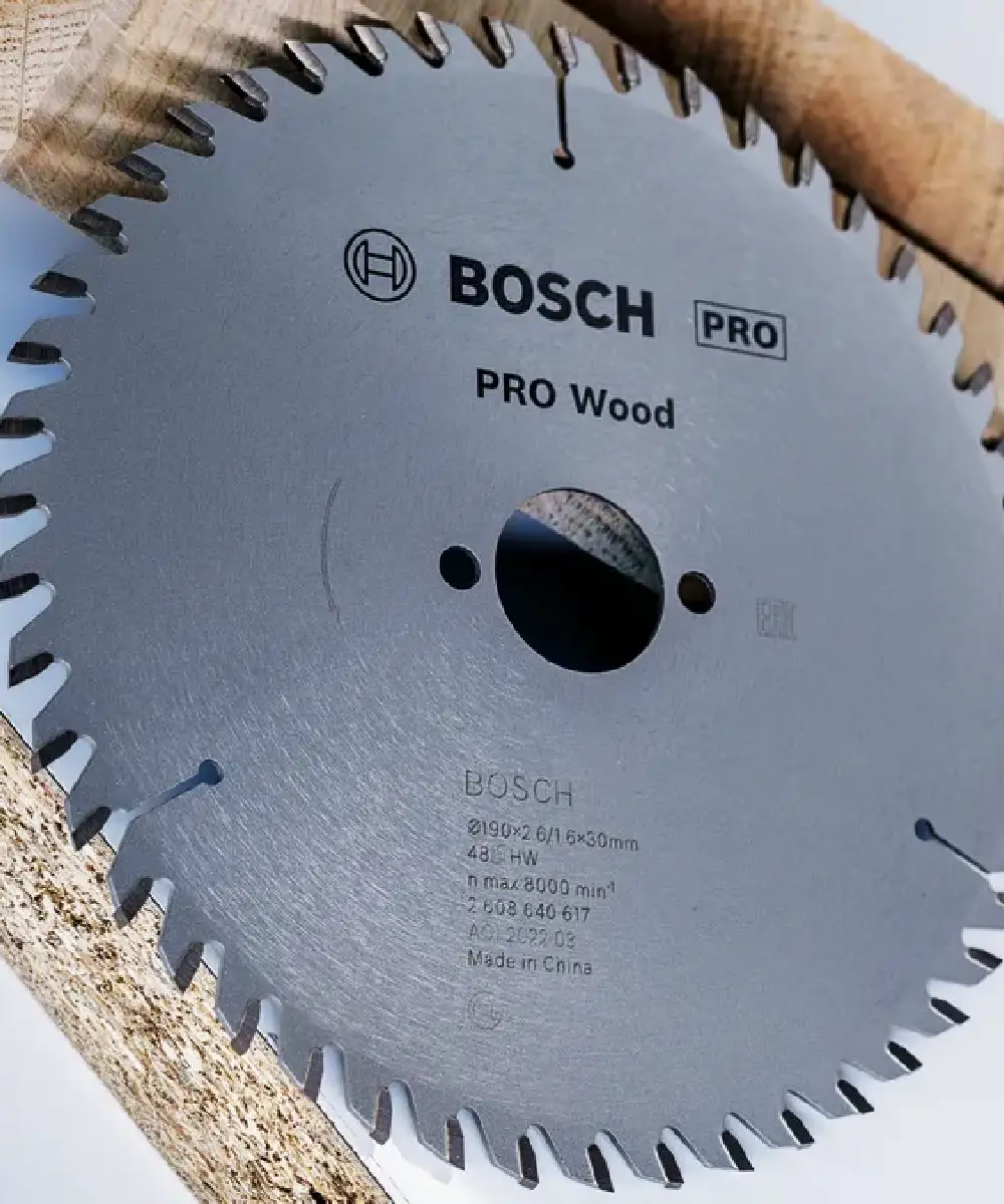 Kružna pila BOSCH PRO Wood za drvo, 85-250 mm, visokokvalitetna.