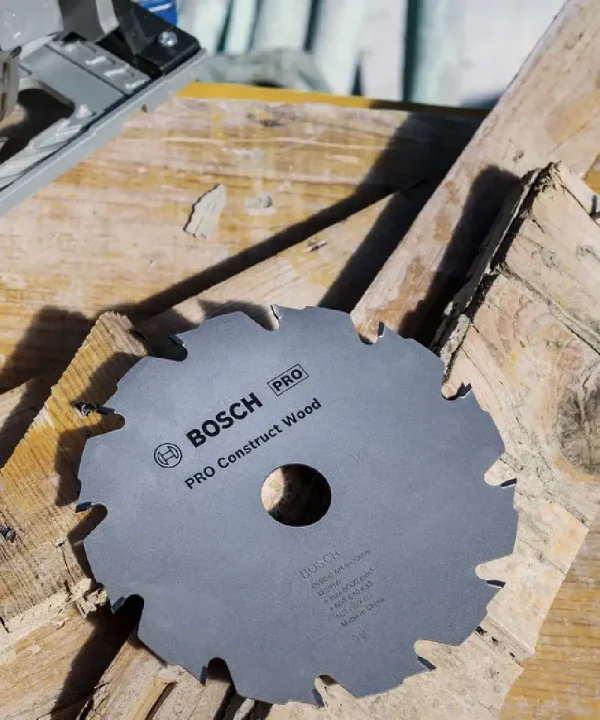 Bosch PRO Construct Wood disk za kružnu pilu za građevinsko drvo.